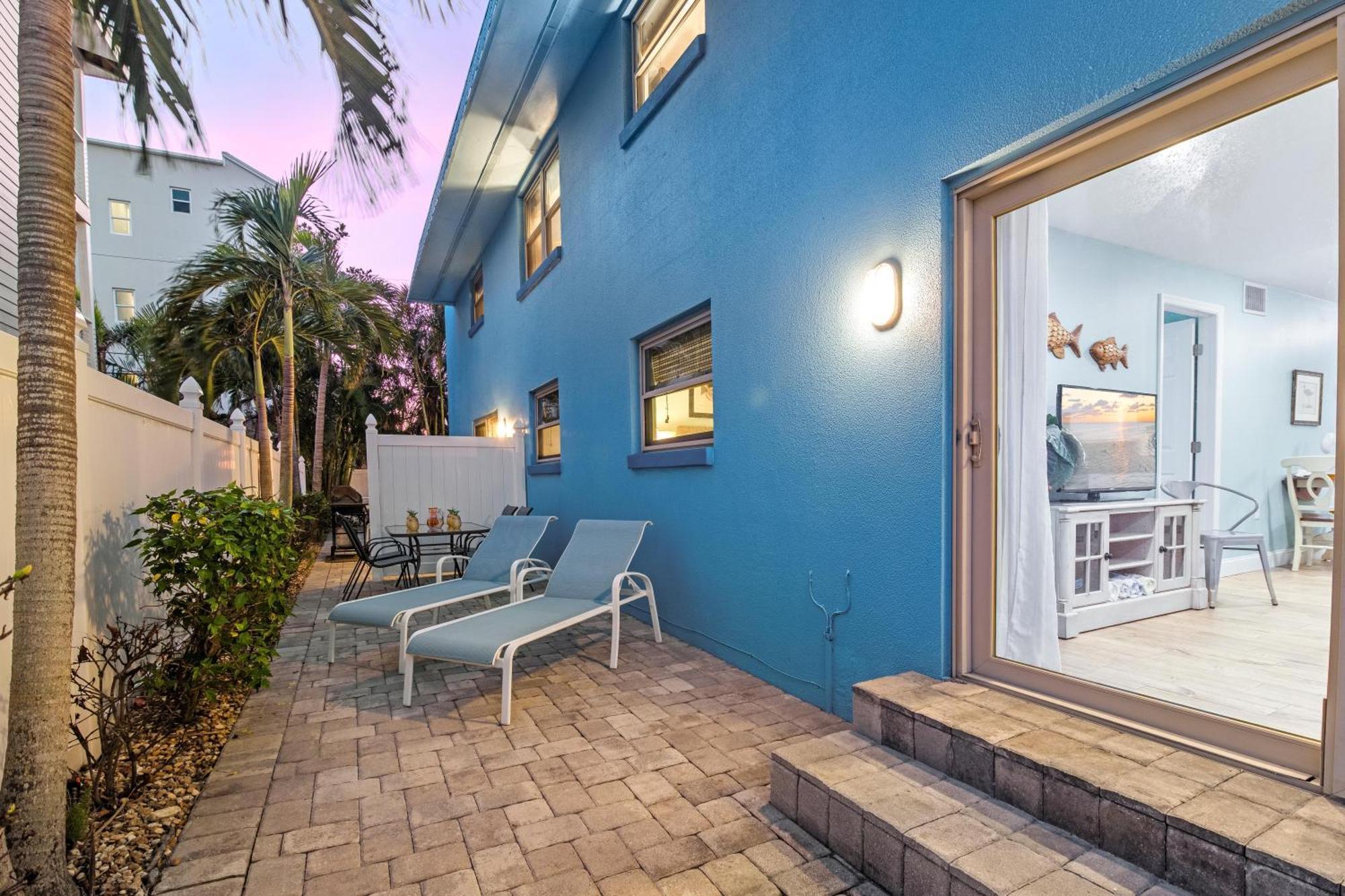 Blue Ocean Suites Siesta Key Exterior photo